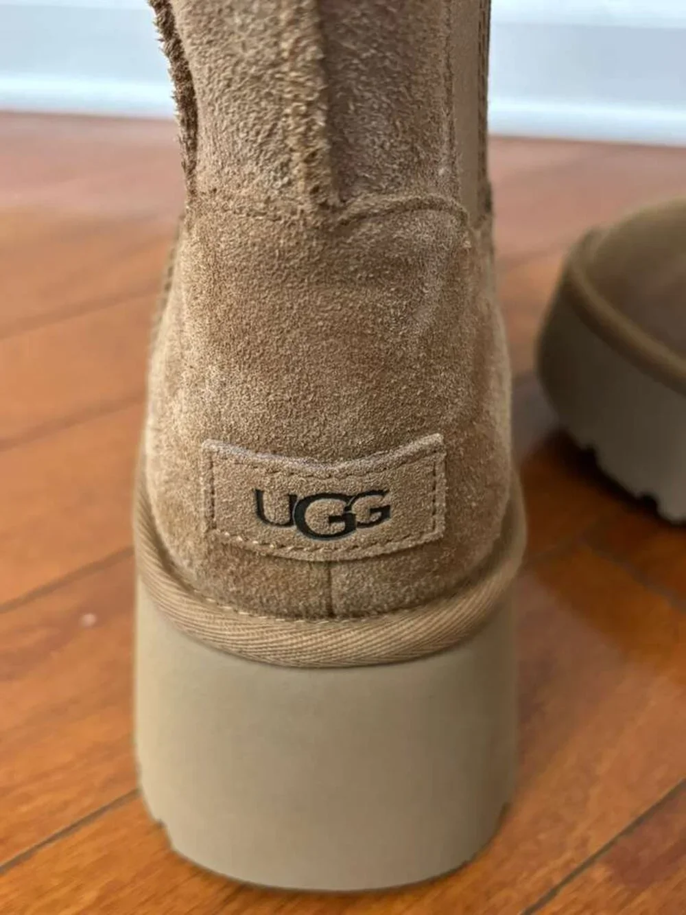 UGG women classic
